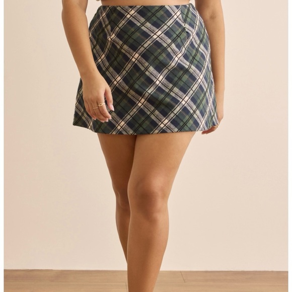 NEW Arula Green Plaid Mini Skirt Plus Size 1X NWT - Picture 1 of 10